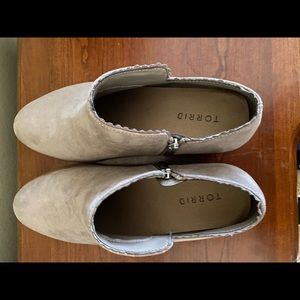 Torrid women's ankle boots size 9